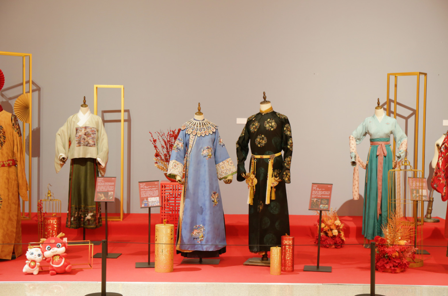 博物館里過(guò)大年 歡娛影視驚喜亮相中國(guó)工美館中國(guó)非遺館新春燈彩會(huì)